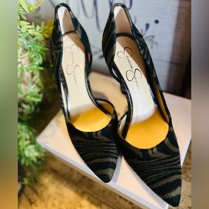 Jessica Simpson D'Orsay Pumps Size 10M Green/Black Zebra Print